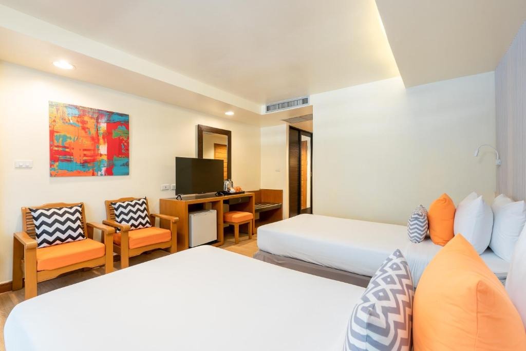 هتل سانشاین اند رزیدنسز